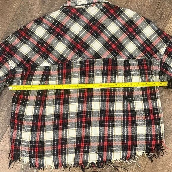 Zara Oversized Red and Black Plaid Shirt - Picture 6 of 7